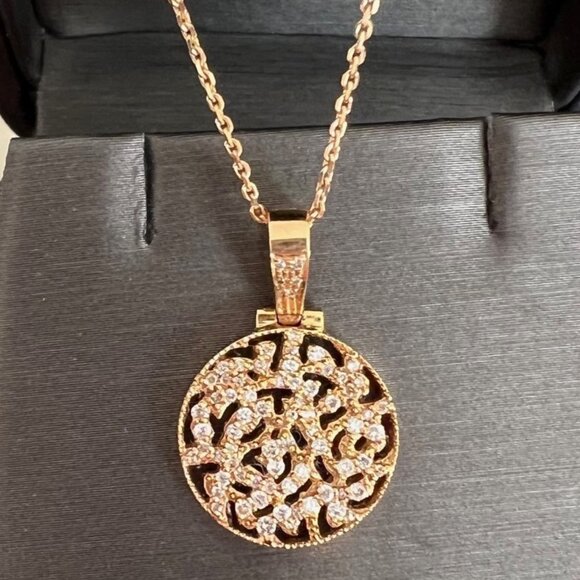 Tresor Signature Logo Diamond Pendant 18kt rose gold 18" chain necklace EUC - Picture 1 of 12